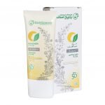 کرم ضد آفتاب SPF50 پوست‌ خشک تا نرمال باریج اسانس