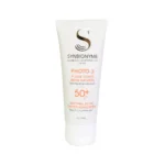 ضد آفتاب فاقد چربی فتو 3 سین بیونیم +SPF50 رنگ بژ طبیعی 40 میلی لیتر
